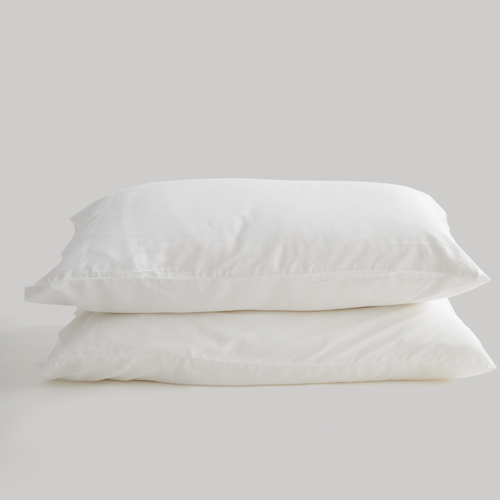 KING SIZE Bamboo Pillowcase Set in White (2)