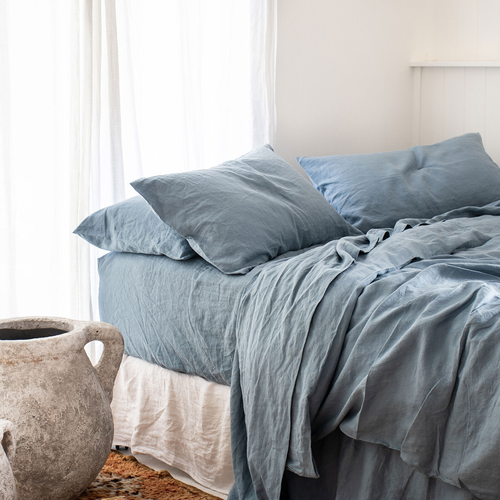 100% pure French linen Duvet Cover in Marine Blue