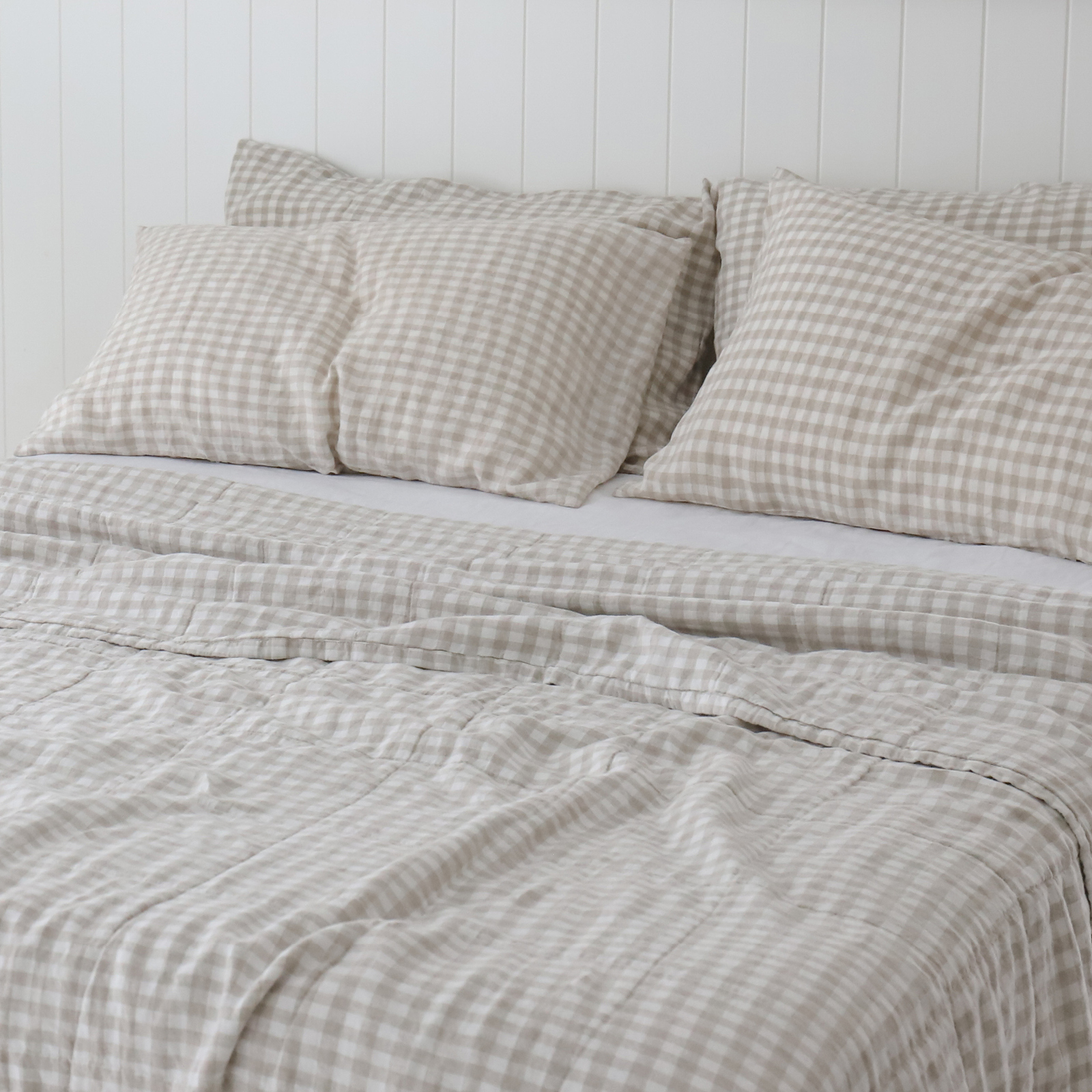 QUEEN / KING French linen Quilted Coverlet Beige Gingham