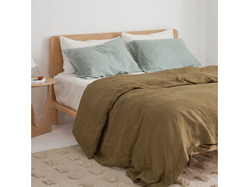 100% pure French linen Sheet Set in Olive Stripe