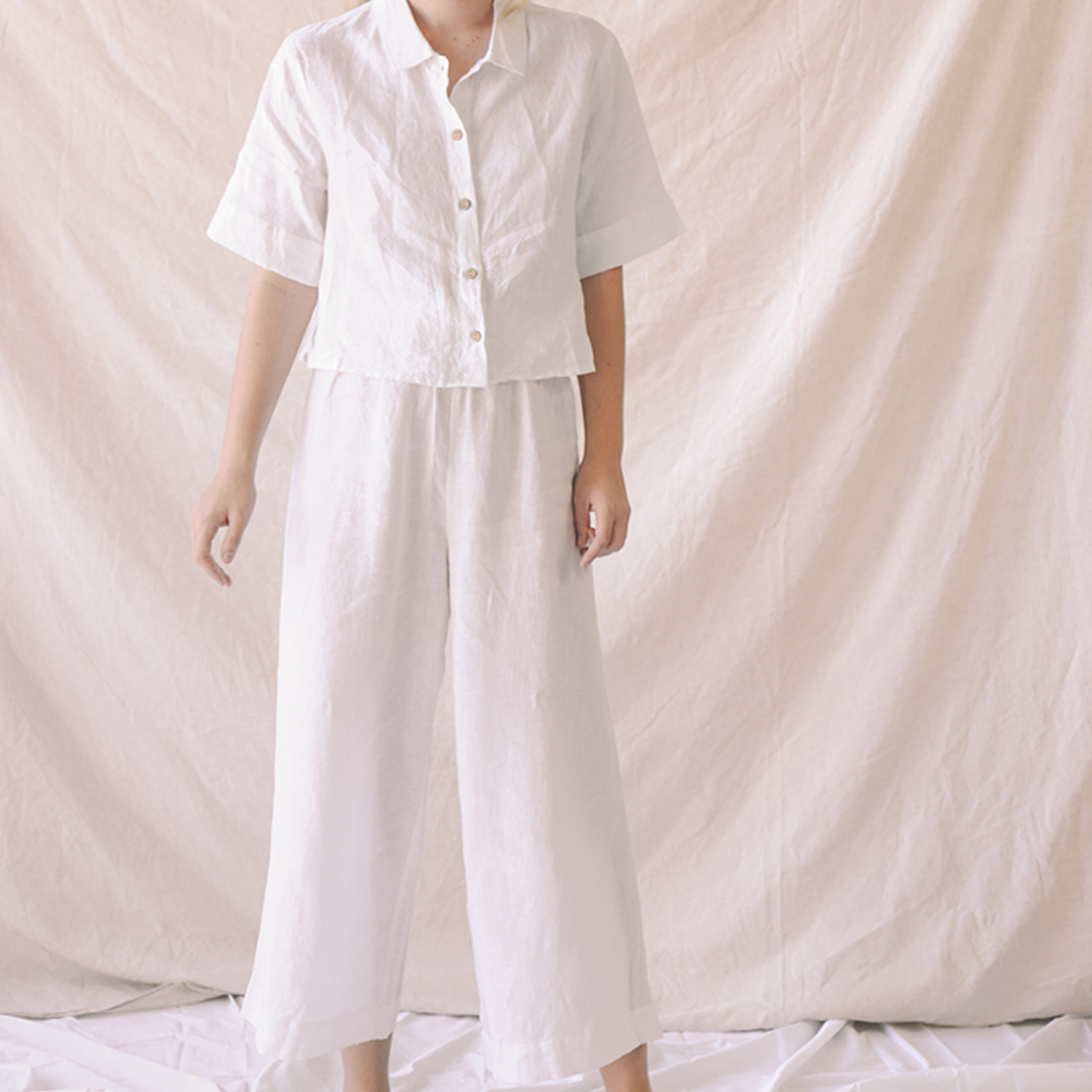 Poppy Lounge Set in White 