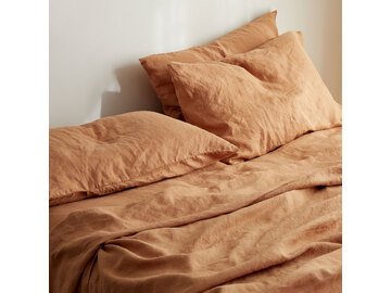 French linen fitted sheet in Sandalwood