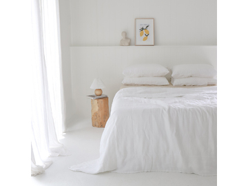 QUEEN / KING French linen Quilted Coverlet White