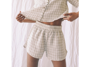 Relaxed Short in Beige Gingham