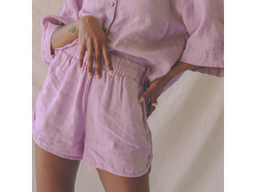 Relaxed Short in Lilac